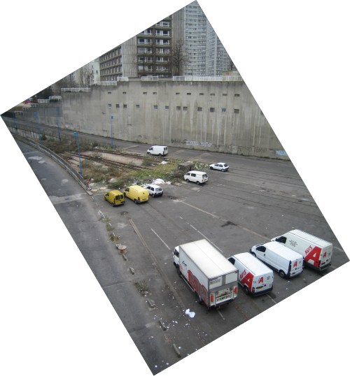 http://bloc-notes.thbz.org/images/paris/13/gare-gobelins/gare-camions.jpg